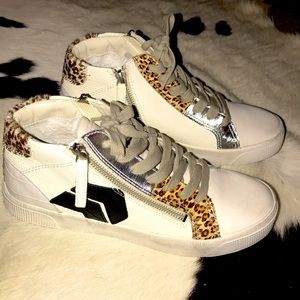 Dolce Vita Zonya Sneakers